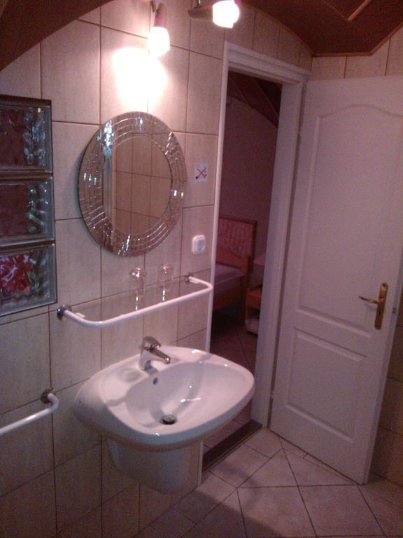 Hotel Nautilus Étterem és Panzió Dabas Zimmer foto