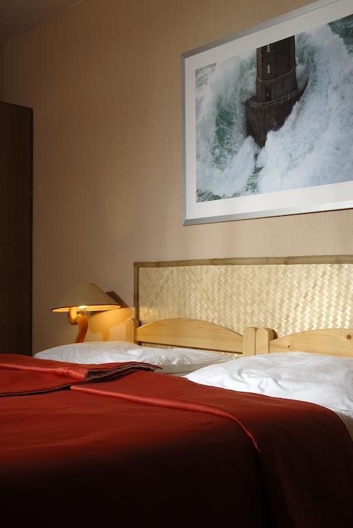 Hotel Nautilus Étterem és Panzió Dabas Zimmer foto